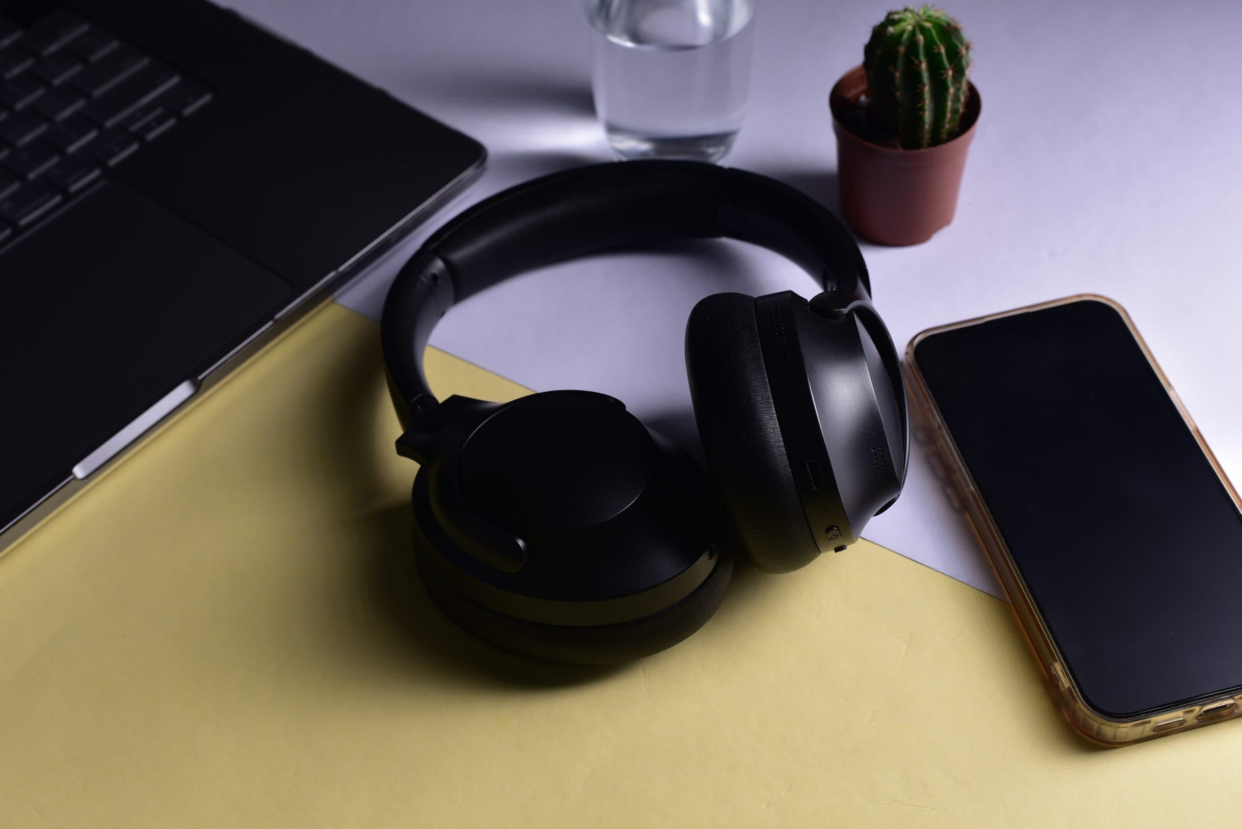 image of Cara Menyambungkan Headset Bluetooth ke Hp iPhone Tanpa Ribet